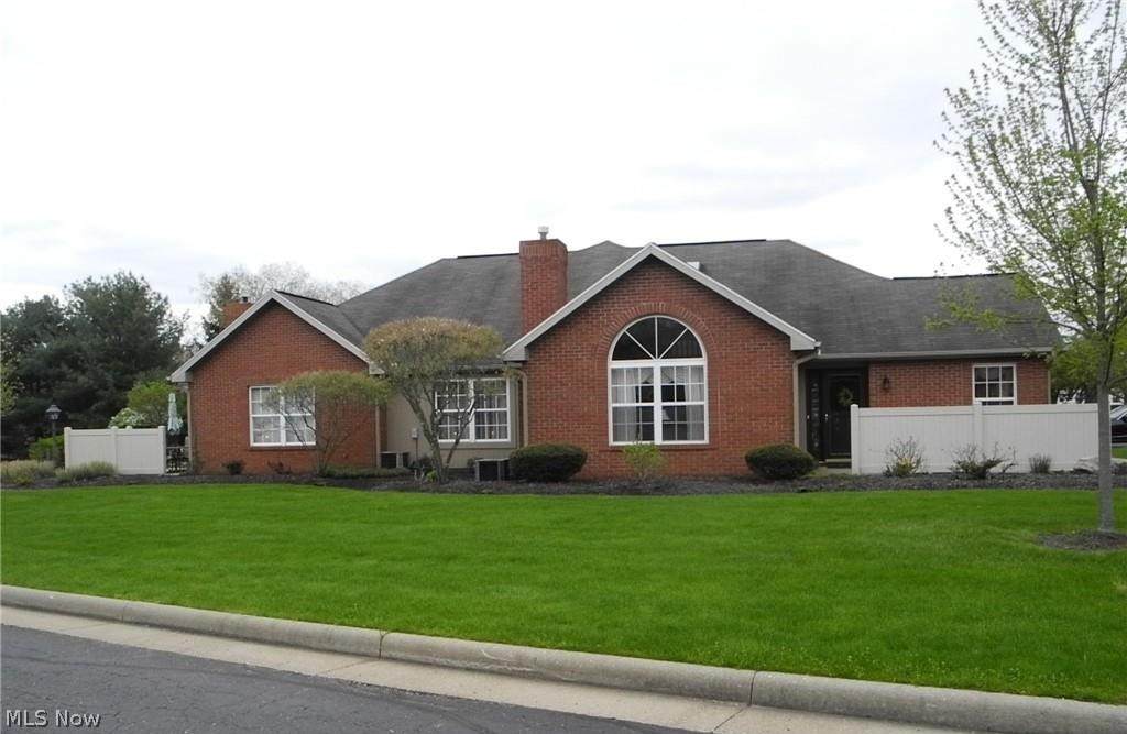 175 Beau Chemin Avenue - Photo 1