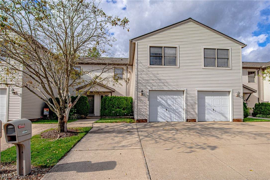 8544 Spencer Court - Photo 1