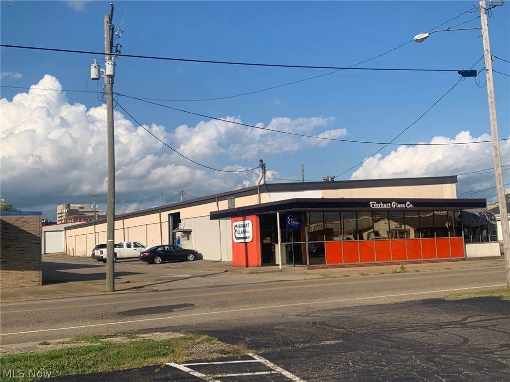 207 9th Street - Photo 1