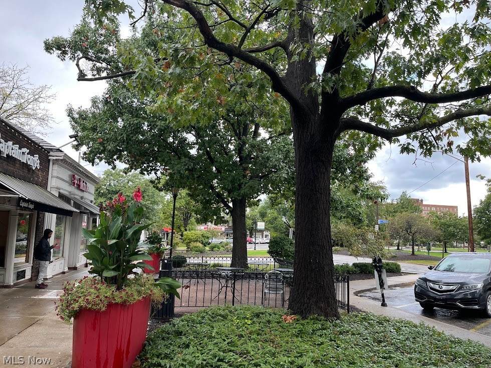 13101 Shaker Square Boulevard - Photo 1