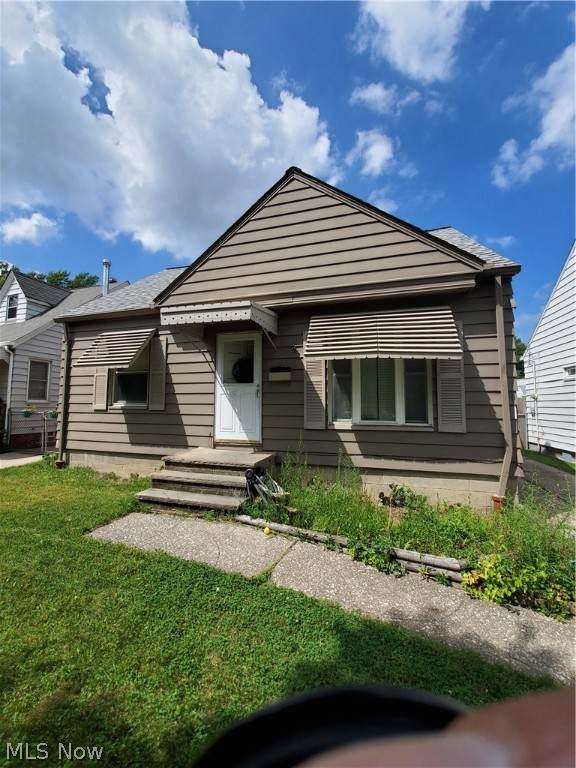 13822 Clifford Avenue - Photo 1