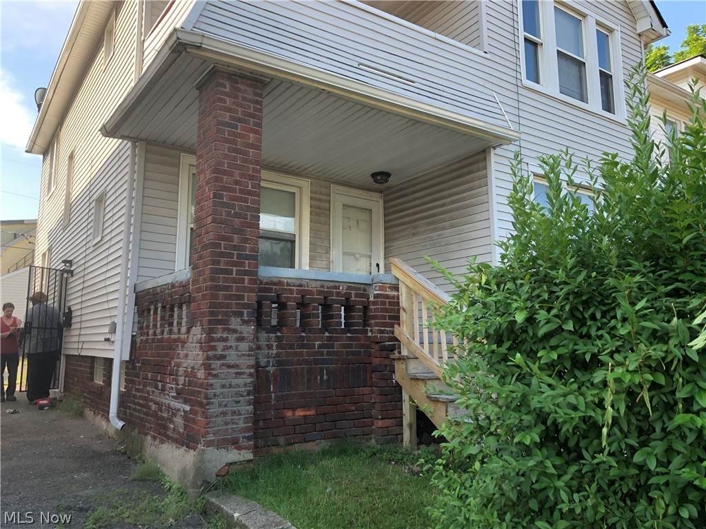 16516 Kipling Avenue - Photo 1