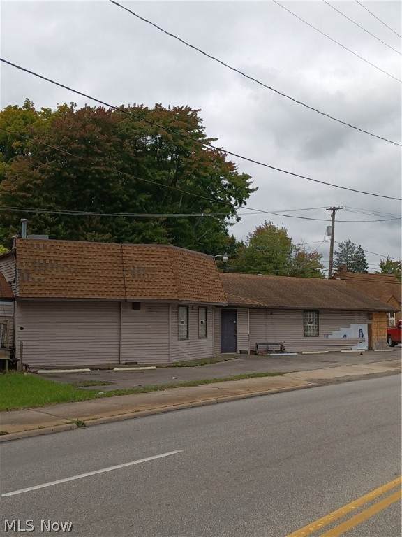 3722 South Avenue - Photo 1