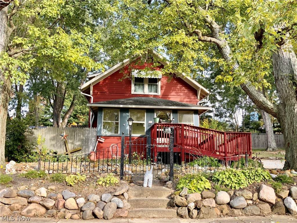 204 Seneca Street - Photo 1