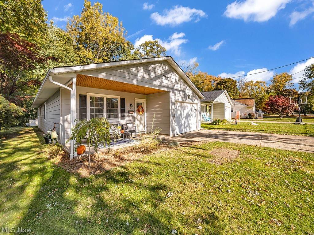 61 Doan Avenue - Photo 1