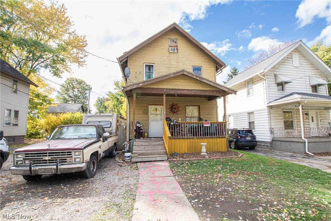 658 Spicer Street - Photo 1