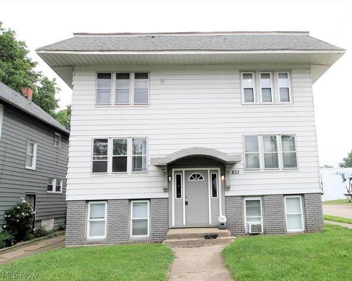 833 Brown Street - Photo 1
