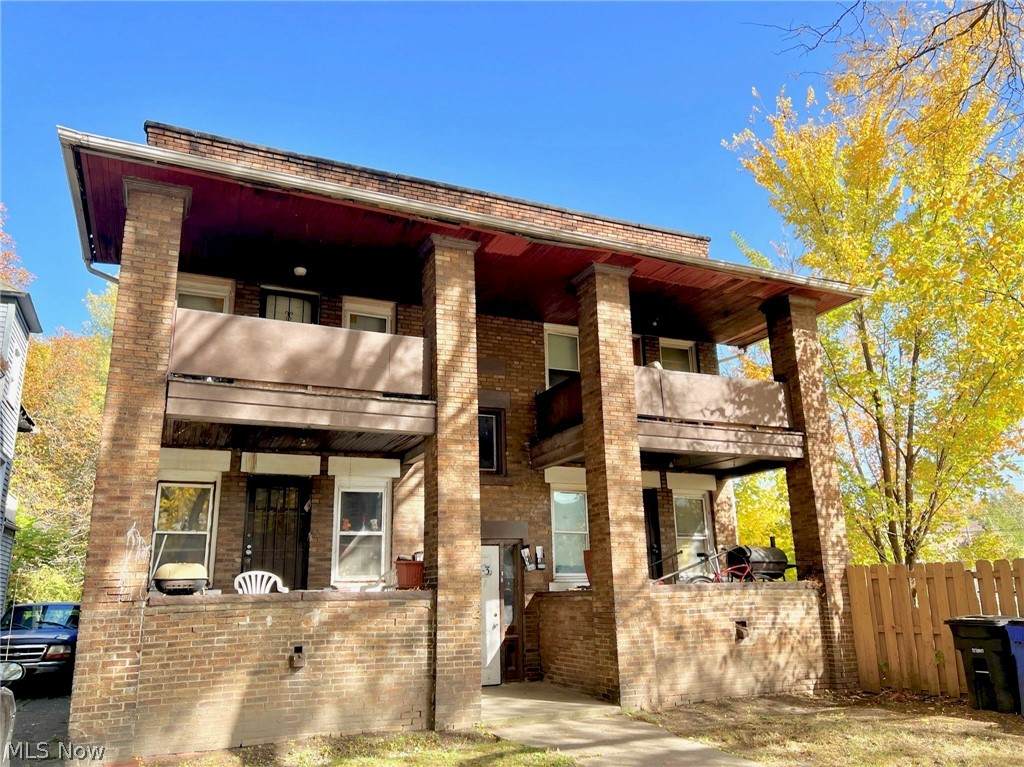 10413 Yale Avenue - Photo 1