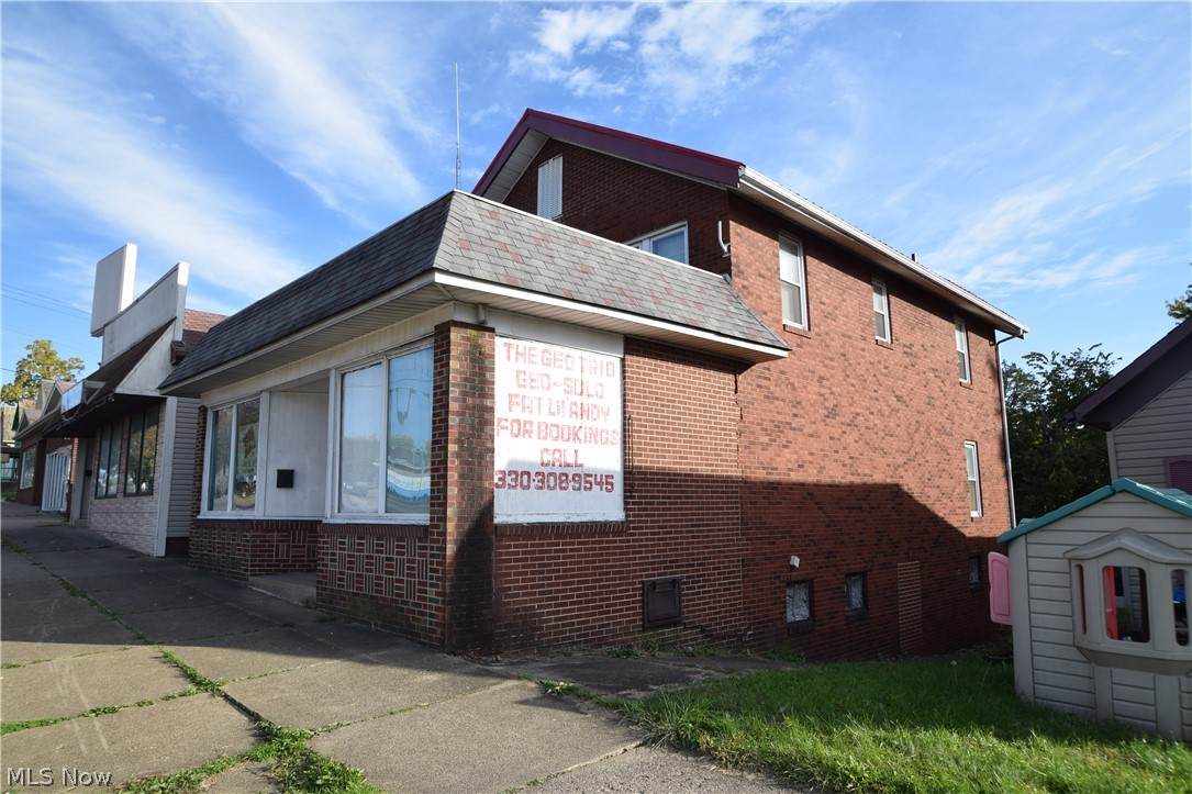 640 High Avenue - Photo 1