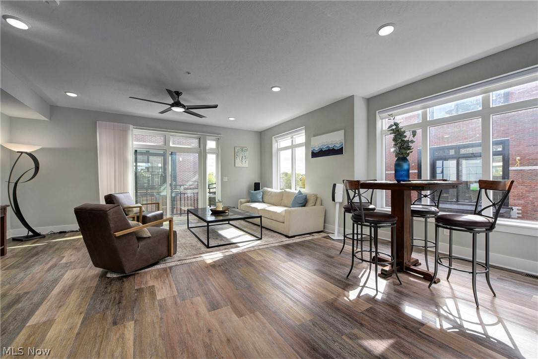 2287 19 Street - Photo 1