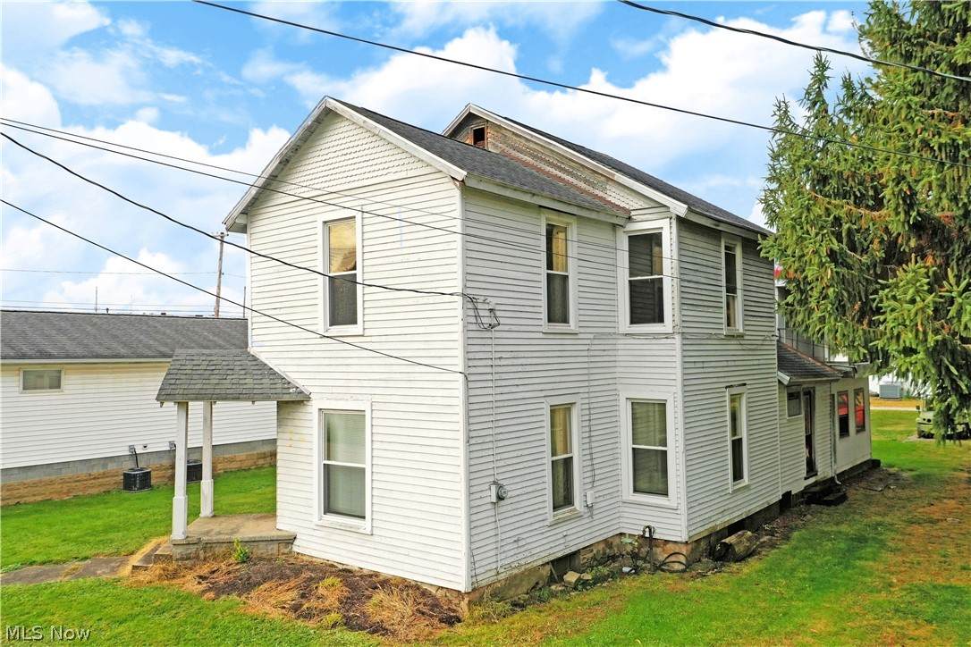 210 Center Street - Photo 1