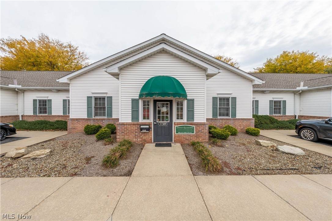 37309 Harvest Avenue - Photo 1