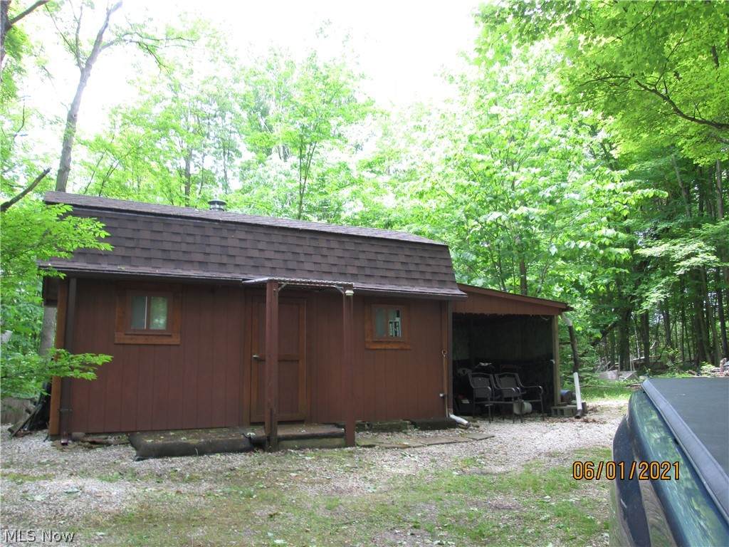4044 Beck Road - Photo 1