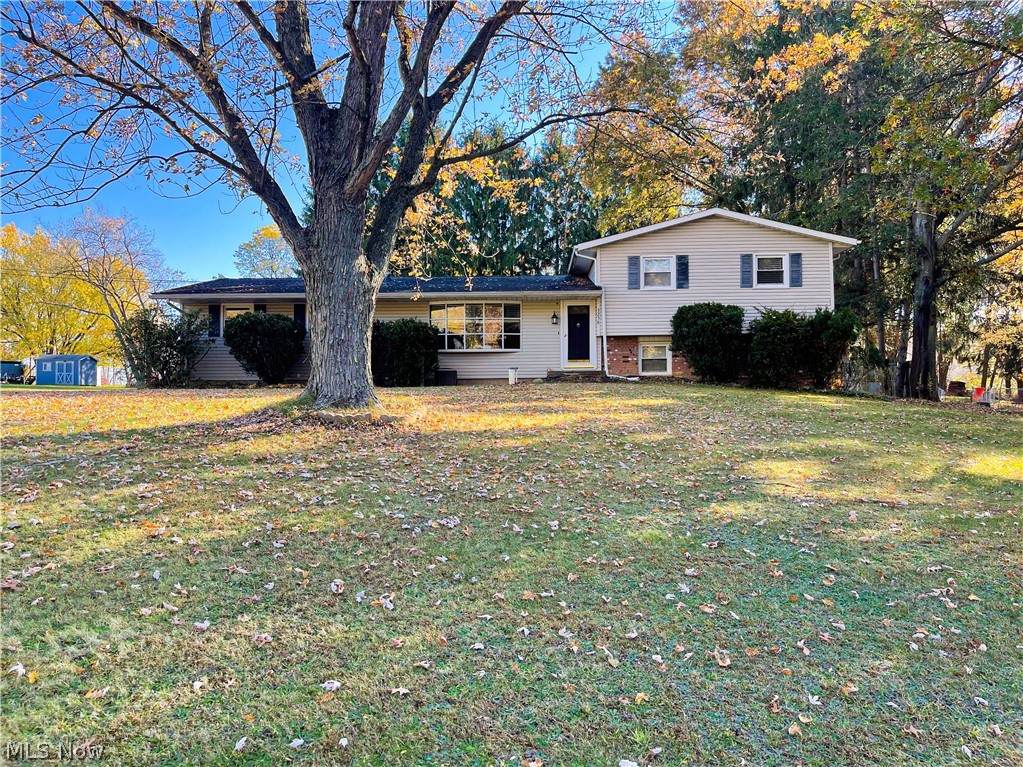 3256 Beaumont Avenue - Photo 1