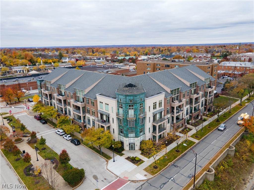 16800 Van Aken Boulevard - Photo 1