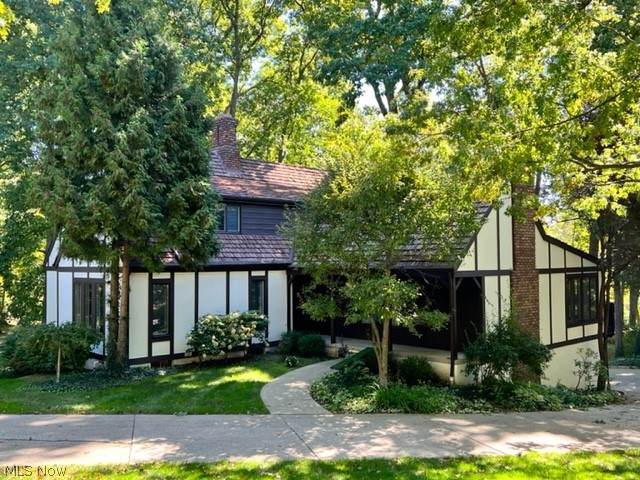35 Chadbourne Drive - Photo 1