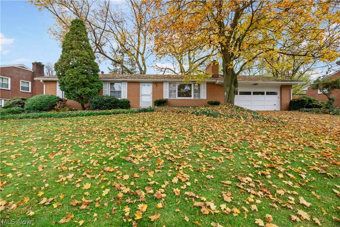 1084 Marion Avenue - Photo 1