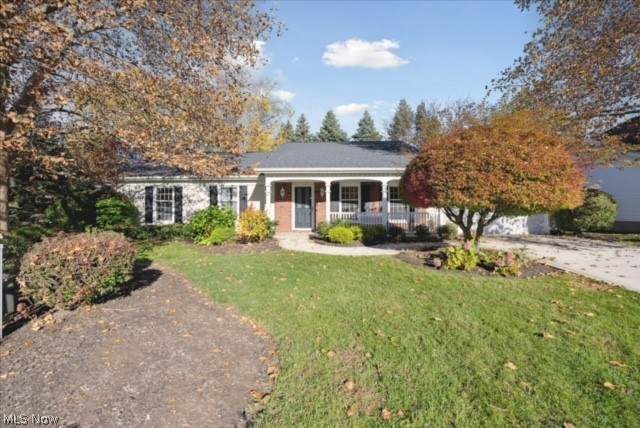 6812 Waterford Lane - Photo 1