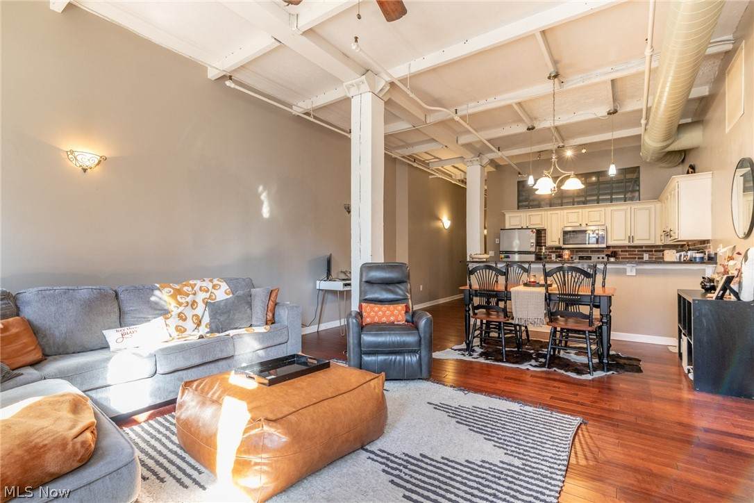 1133 9th Street - Photo 1