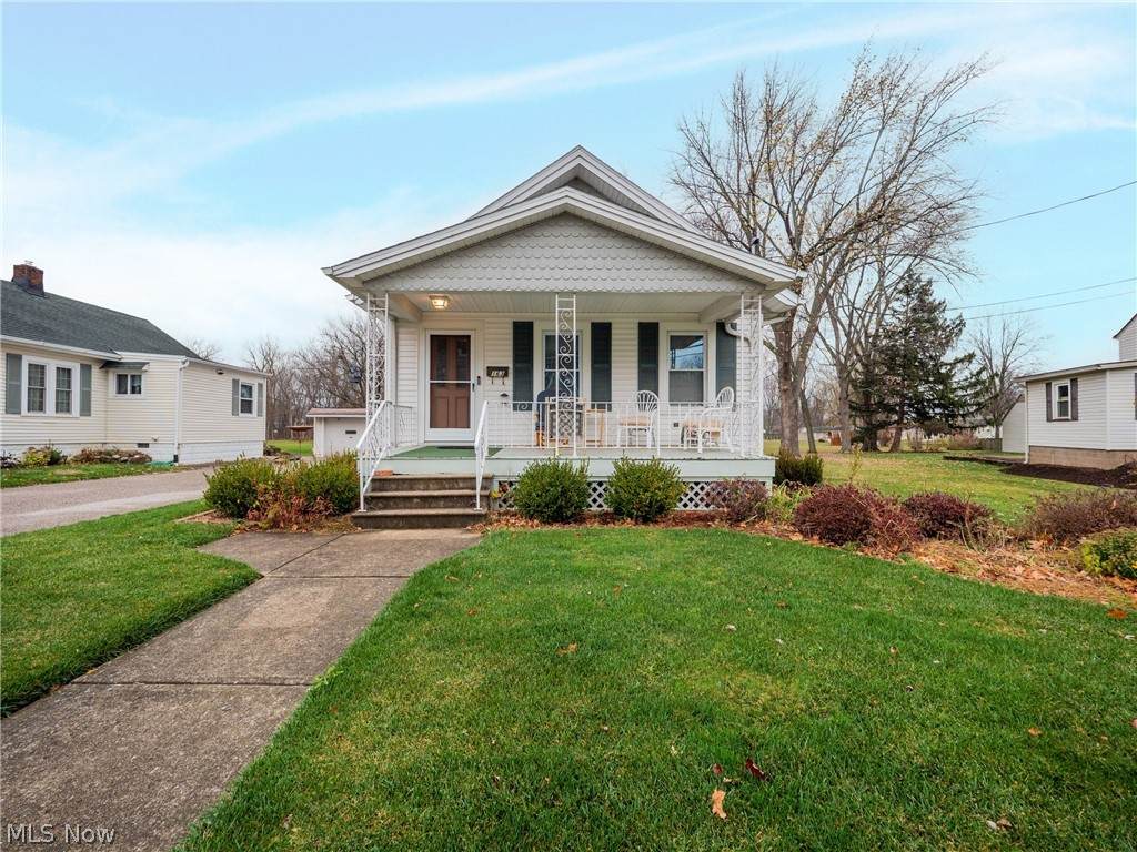 163 Martin Street - Photo 1