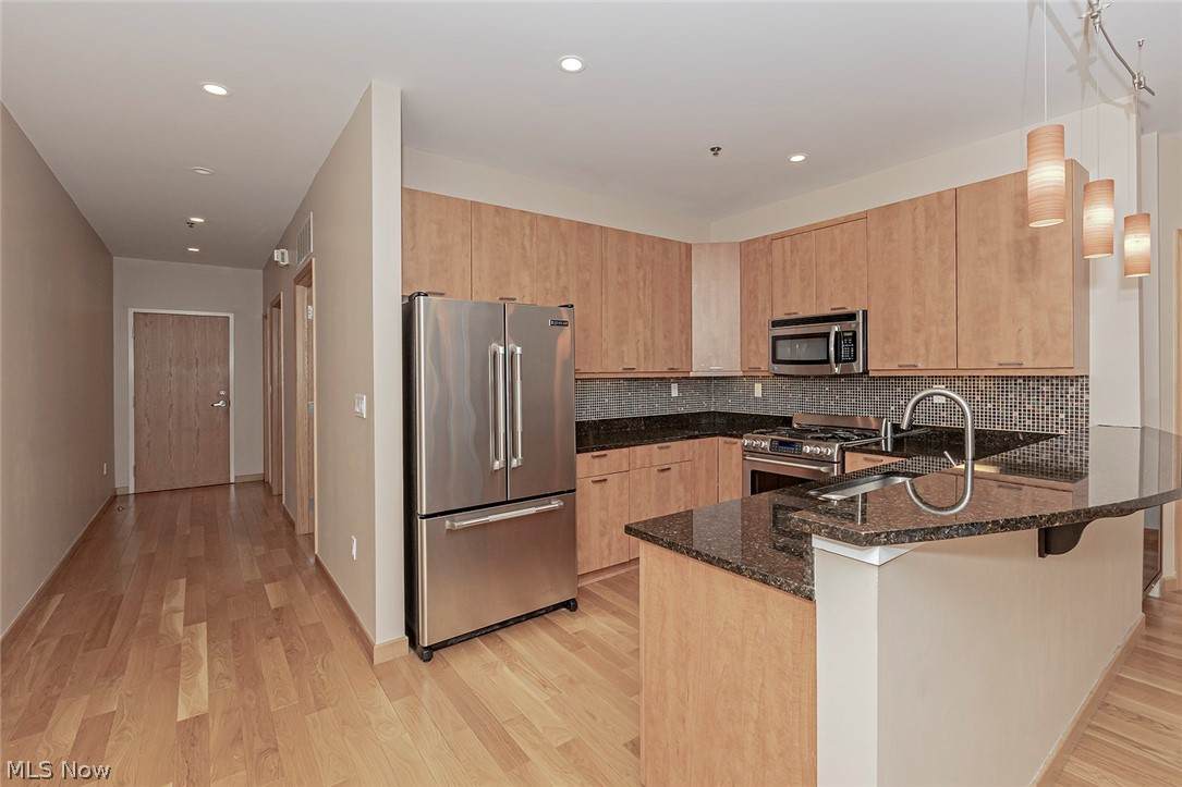 701 Lakeside Avenue - Photo 1