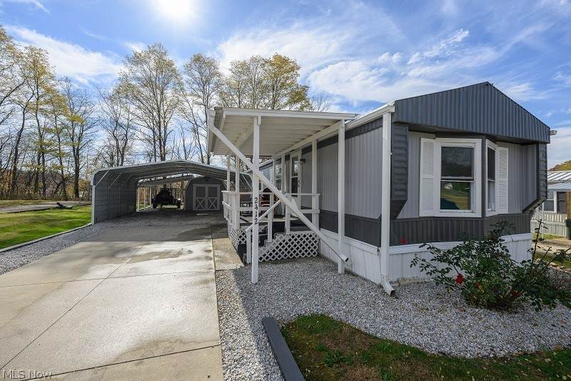 2412 Kingsbury Drive - Photo 1
