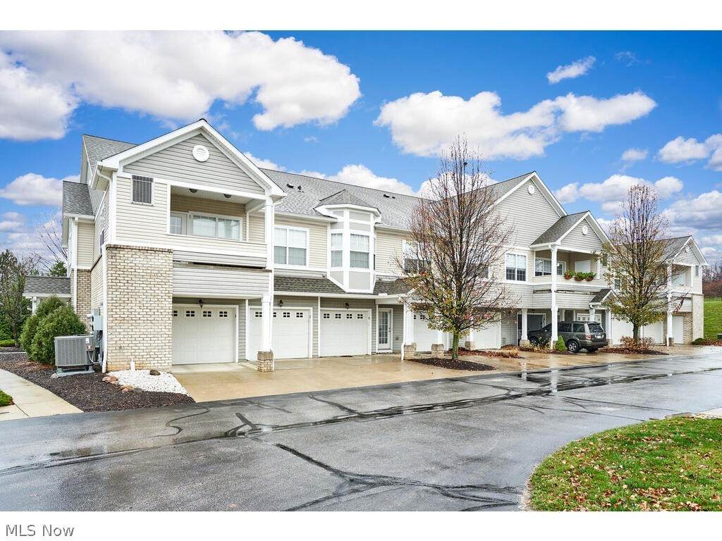 504 Robinwood Lane - Photo 1