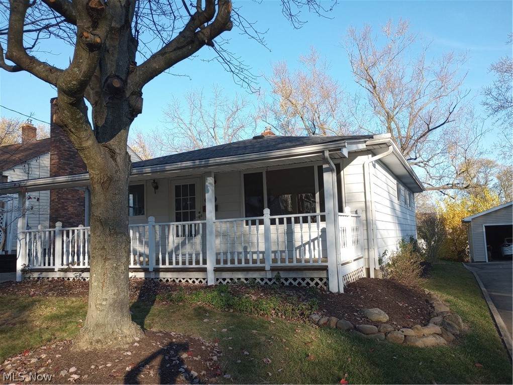 401 Moody Street - Photo 1