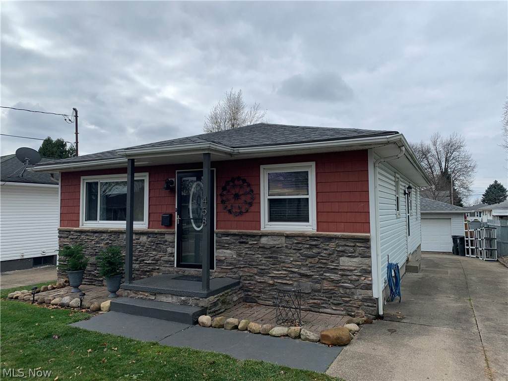 458 Stephens Road - Photo 1