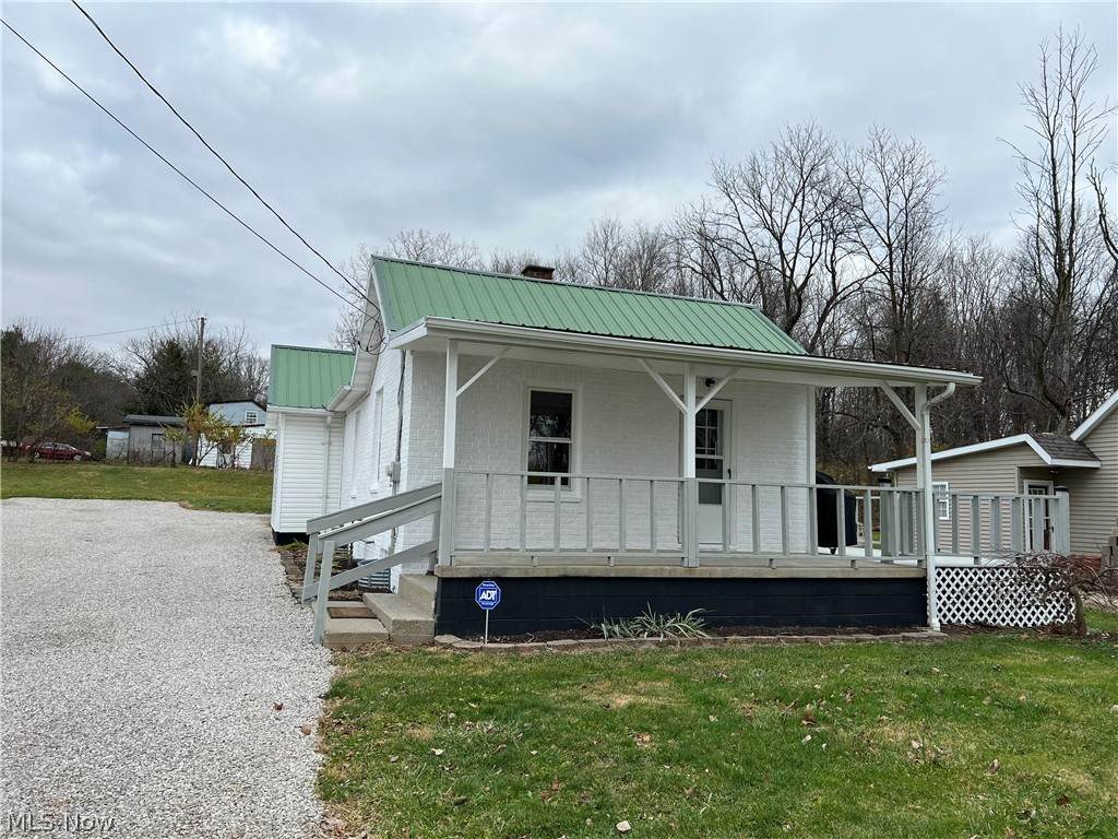 822 Longview Avenue - Photo 1