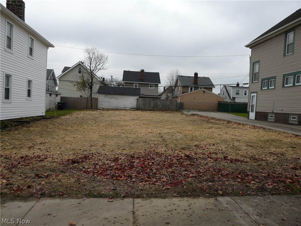 4373 49 Street - Photo 1