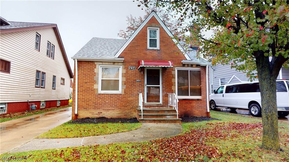 6314 Hampstead Avenue - Photo 1