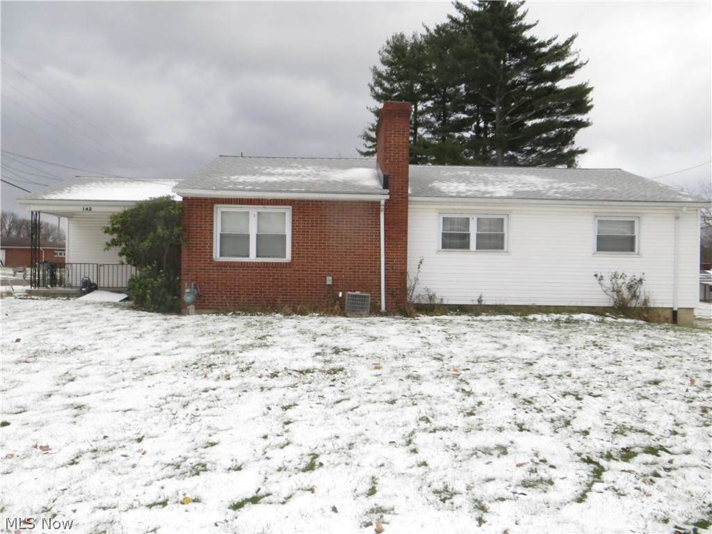 142 Brookwood Way - Photo 1