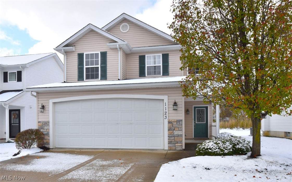 1123 Lighthouse Pointe Drive - Photo 1