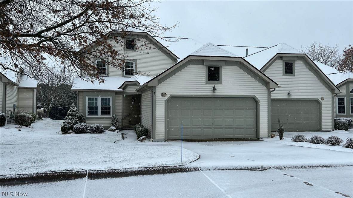 637 Sally Circle - Photo 1