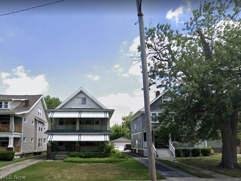 1615 Cohassett Avenue - Photo 1