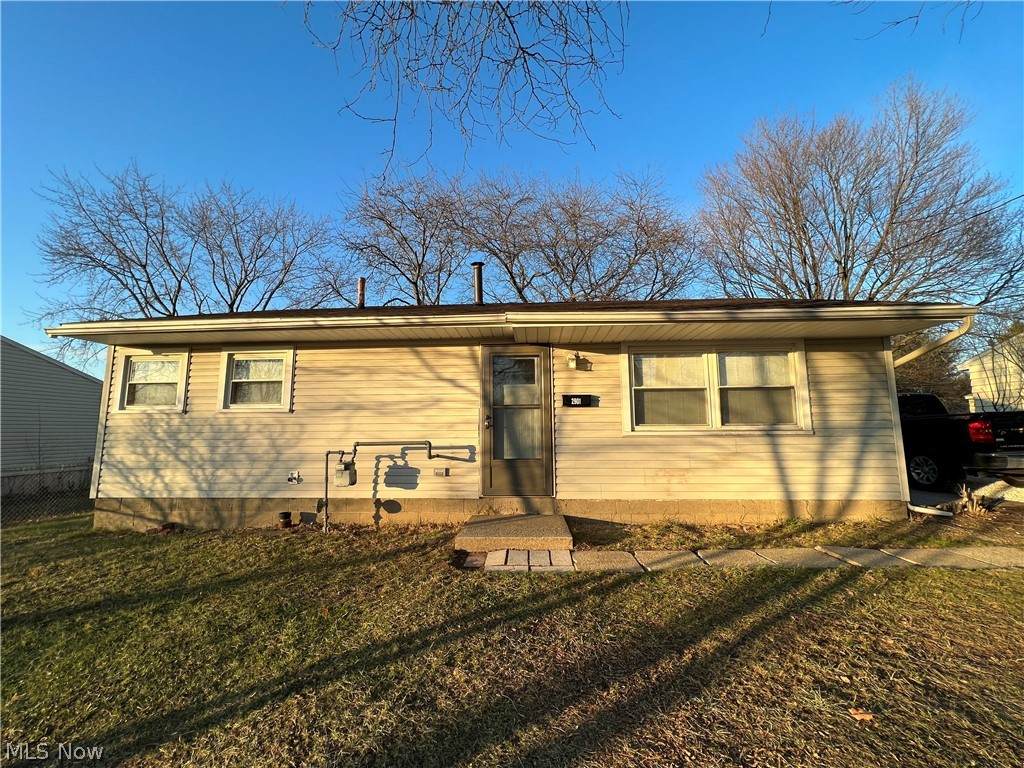 2901 30th Street - Photo 1