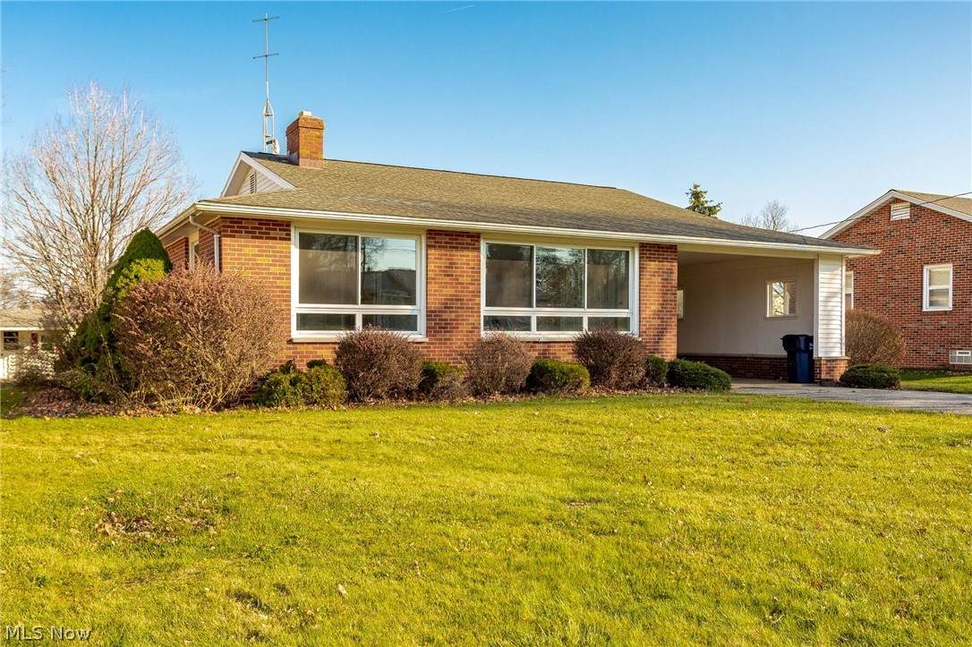 17 Sunset Drive - Photo 1