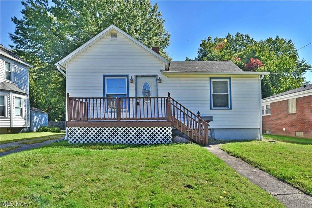 448 6th Street - Photo 1