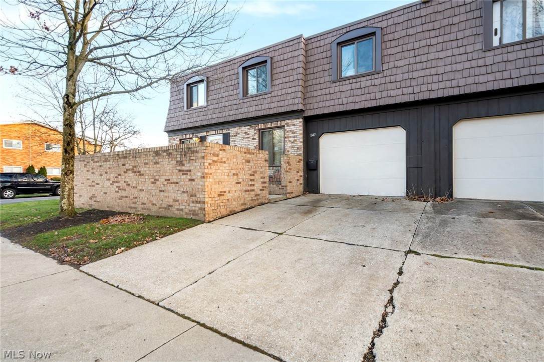 547 Tollis - Photo 1