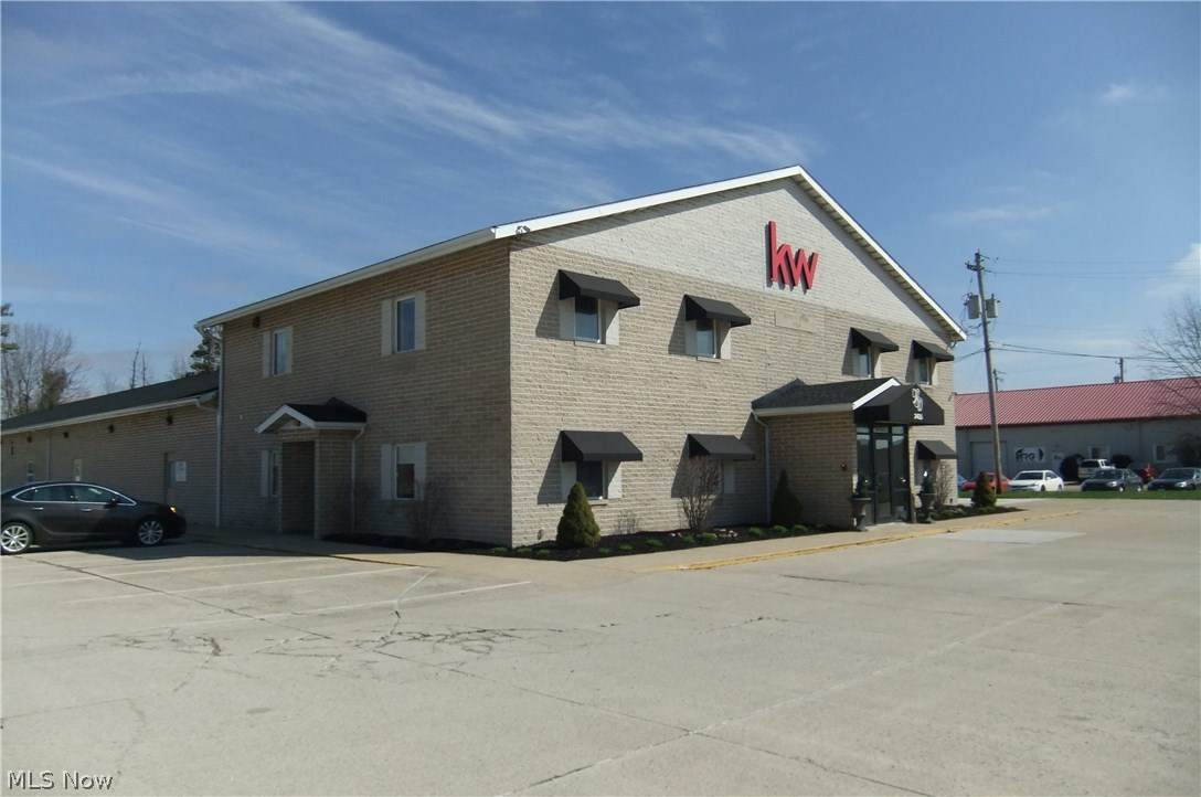 2425 Medina Road - Photo 1