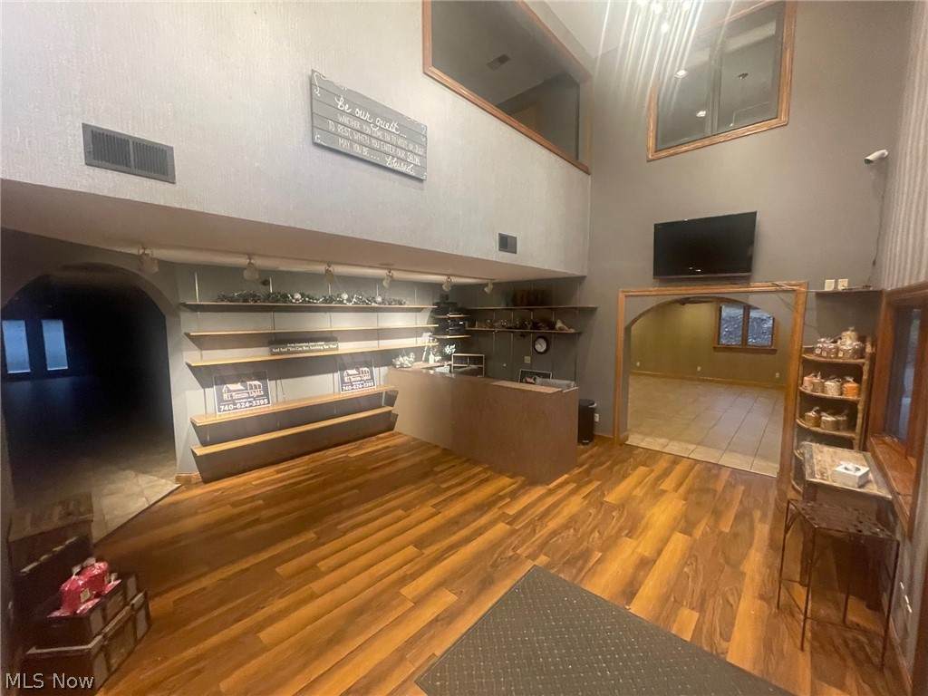 1101 Colony Drive - Photo 1