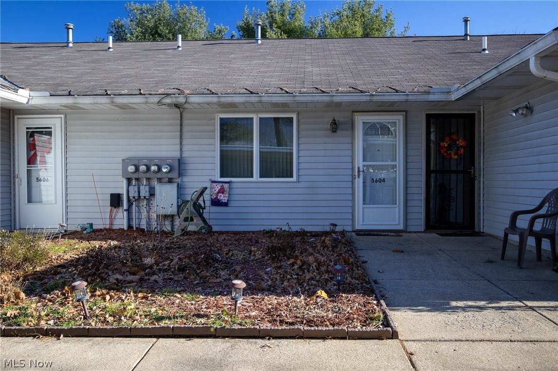 5604 Pine Trail Avenue - Photo 1