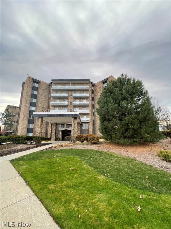 2202 Acacia Park Drive - Photo 1