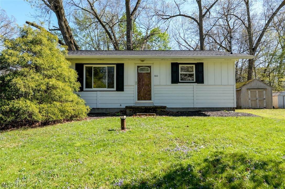 660 Roe Drive - Photo 1
