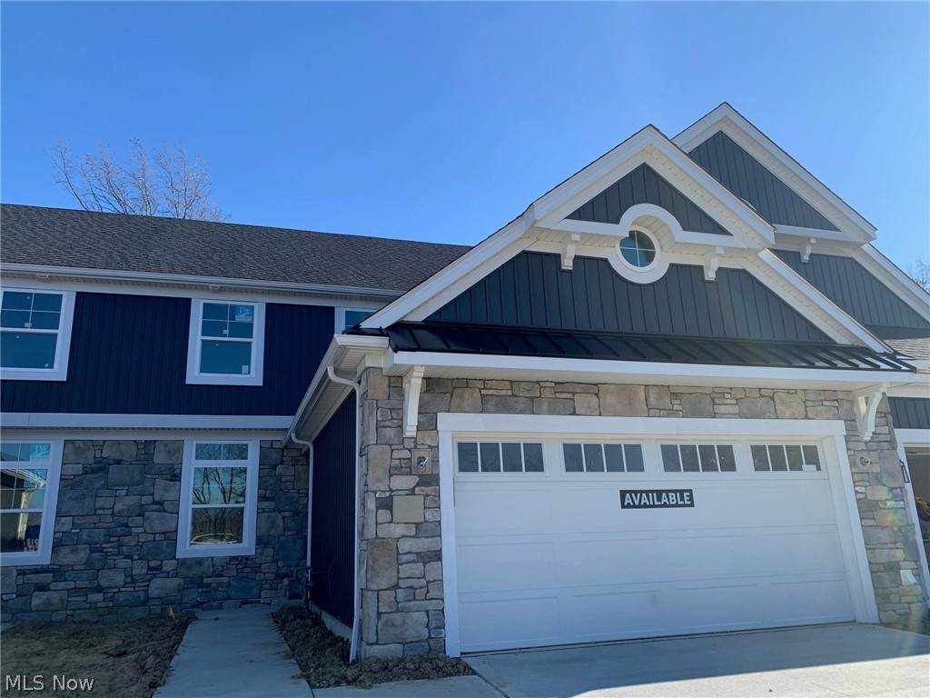 2125 Heritage Lane - Photo 1