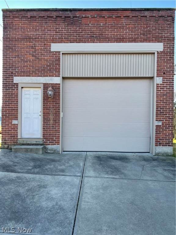 102 Spring - Photo 1