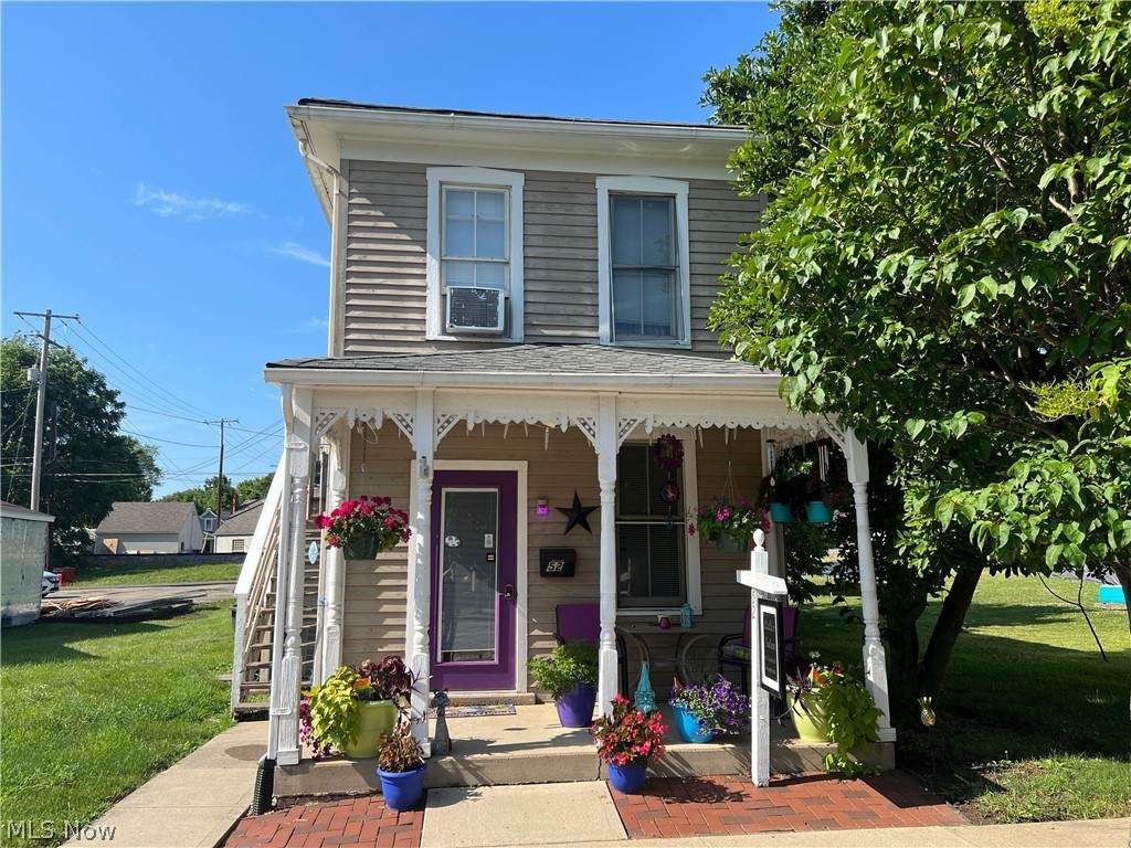 52- 52 1/2 Columbus Street - Photo 1