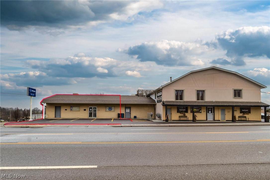 729 Main Street - Photo 1
