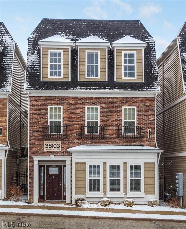 38103 Euclid Avenue - Photo 1